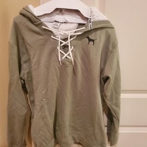 Green fleece hoodie pullover